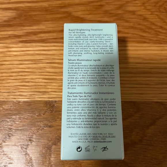 New in box Estée Lauder Perfectionist Pro
Rapid Brightening Treatment - Picture 11 of 12